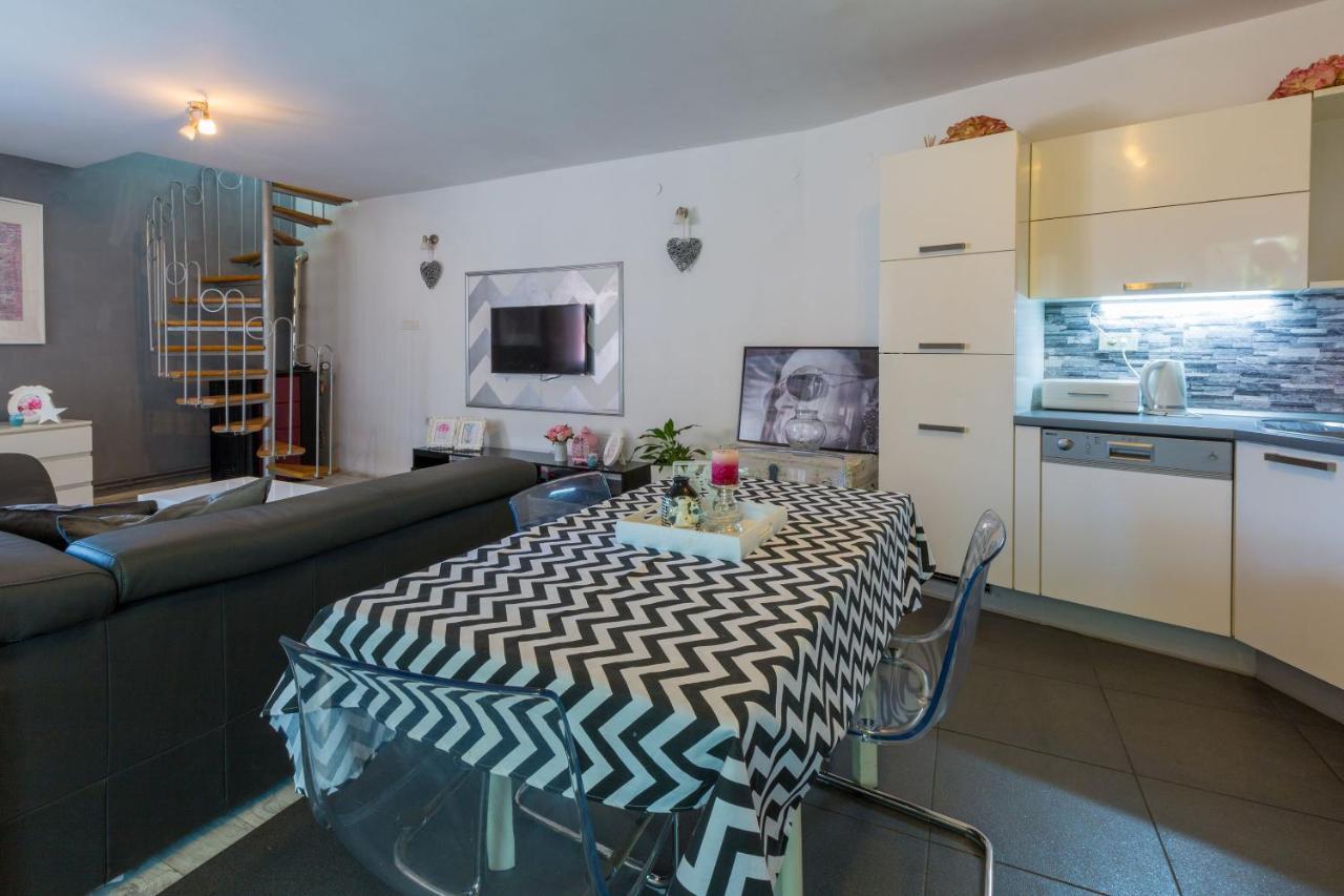 Apartments Kalla Crikvenica Ngoại thất bức ảnh