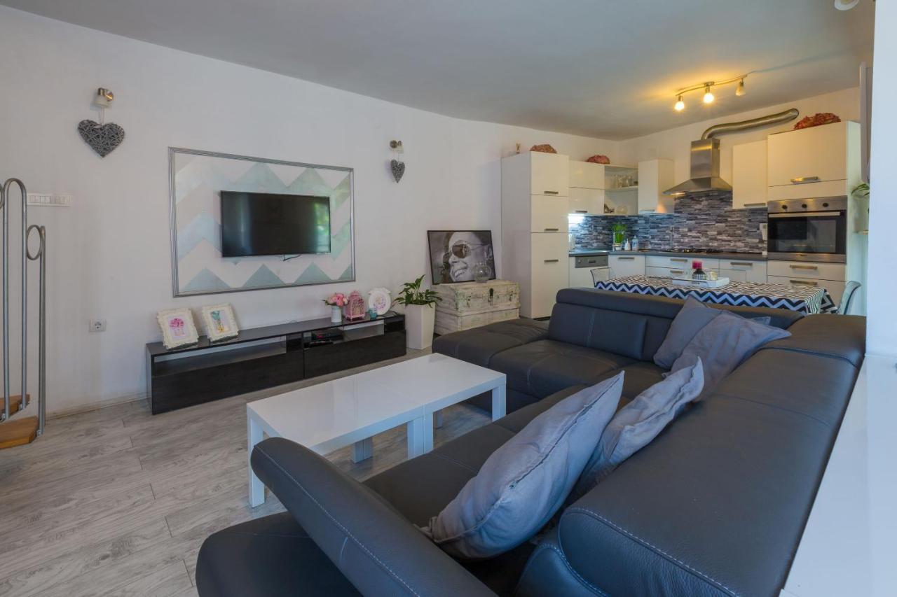 Apartments Kalla Crikvenica Ngoại thất bức ảnh